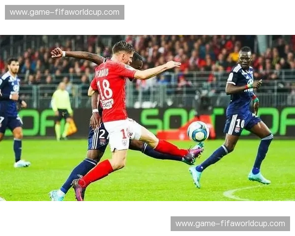 奥勒松vs萨堡:挪威峡湾与城堡的浪漫对决 奥勒松vs萨堡:挪威峡湾与城堡的浪漫对决